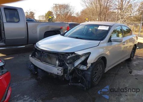 2015 Nissan Altima 2.5/2.5 S/2.5 Sl/2.5 Sv из США, поврежденный, VIN 1N4AL3AP0FN322096